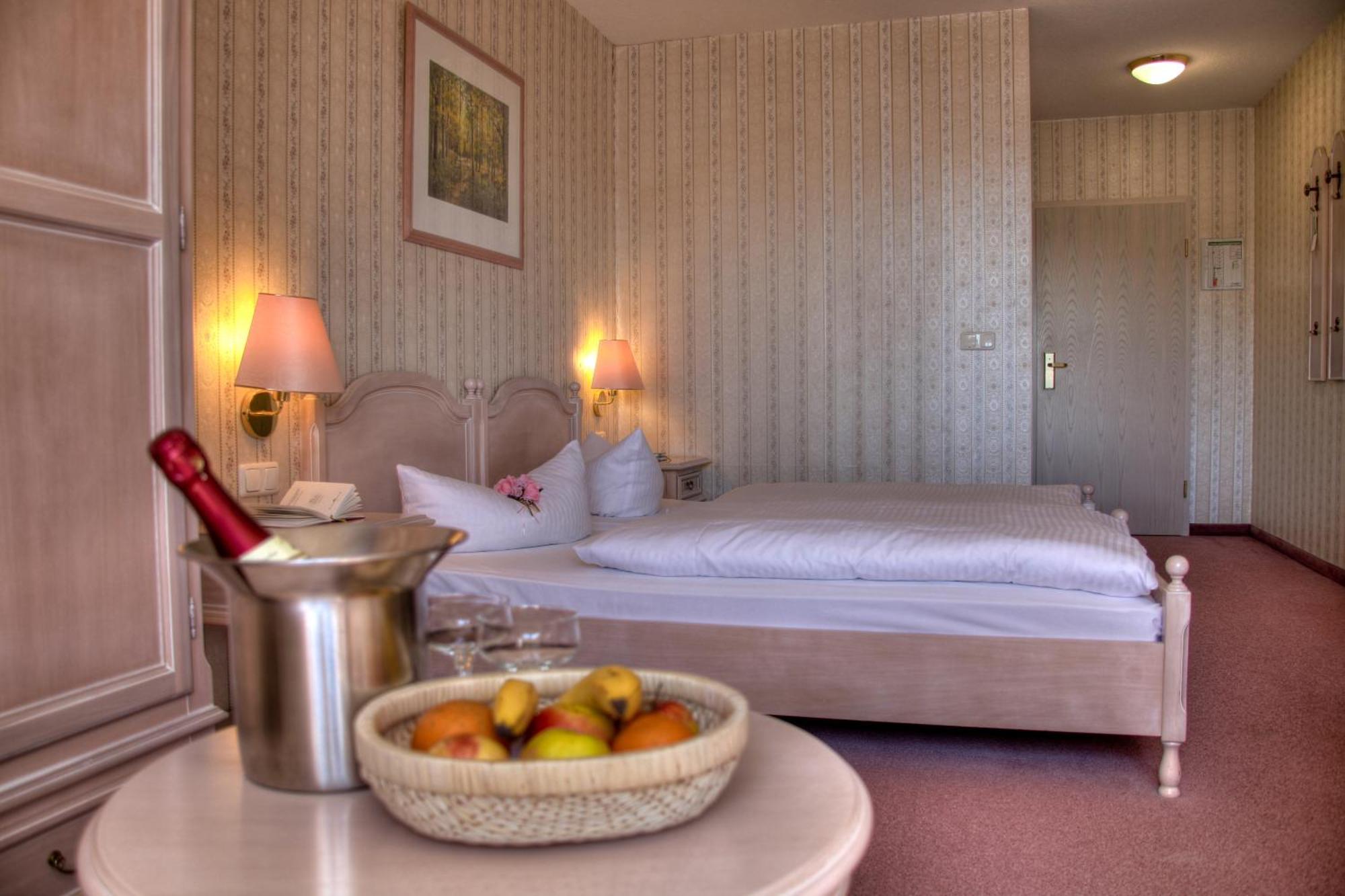 Hotel Am Markt Альтентрептов Экстерьер фото